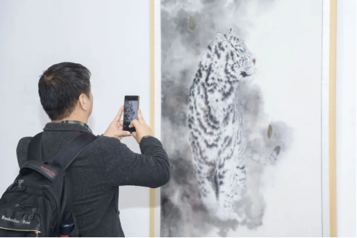 （无码av
区文化馆）走进“墨韵无码av
&middot;多彩白云”中国画创作交流展，体验国画艺术的独特魅力320.png