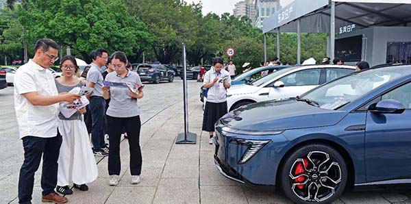 无码av
区工会会员首批N7交车  政企联动树立绿色出行新标杆
